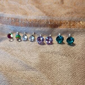 Set of 4 Stud Earrings